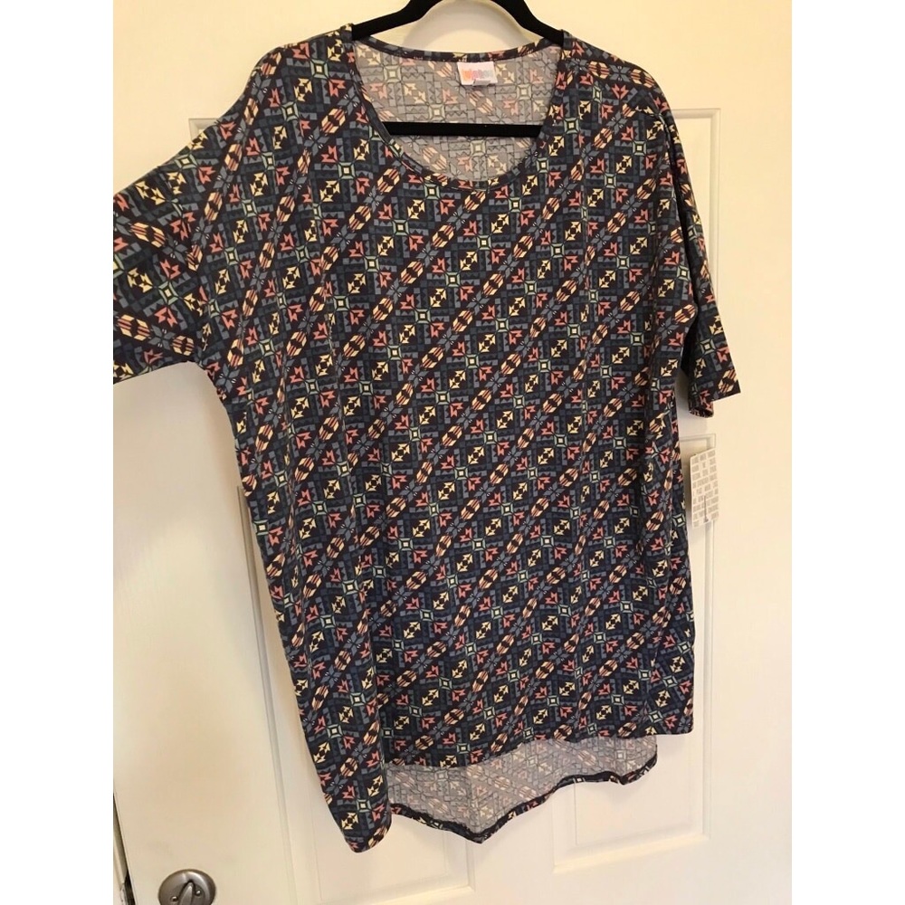 New With Tags LulaRoe Irma High-Low Tunic Large